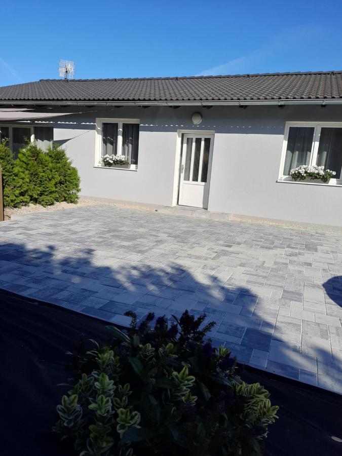 Ela Apartment Vilova Skalná Exterior foto
