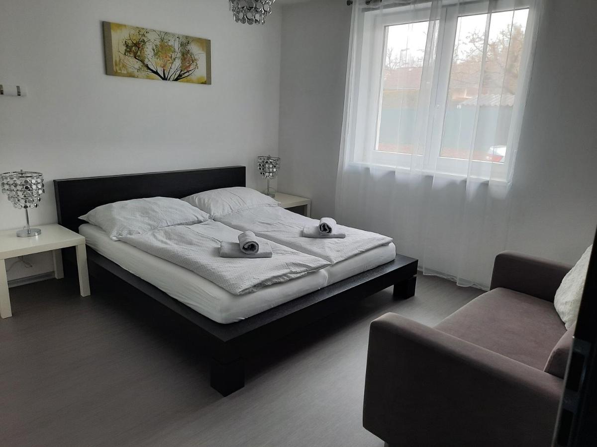 Ela Apartment Vilova Skalná Exterior foto